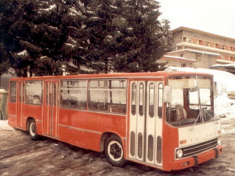  Ikarus 242 1969 года  (фото 5 из 6)